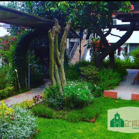 Hostal El Parque Tababela Eksteriør bilde